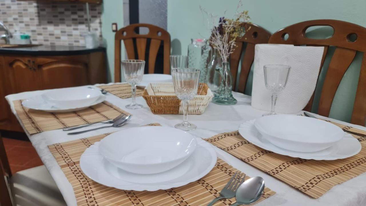 Calmly, Spacious Apartment Next To Usa Embassy Тирана Экстерьер фото