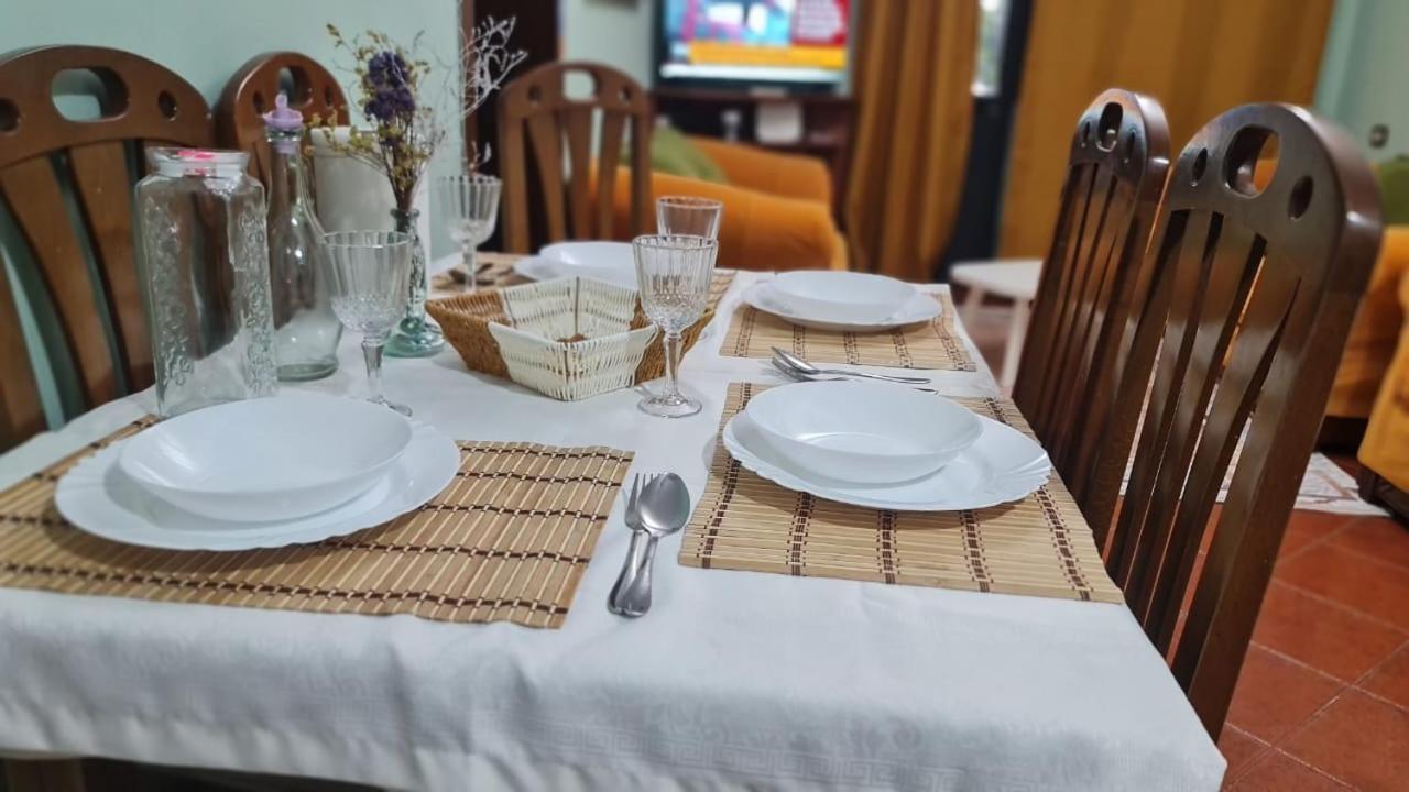 Calmly, Spacious Apartment Next To Usa Embassy Тирана Экстерьер фото