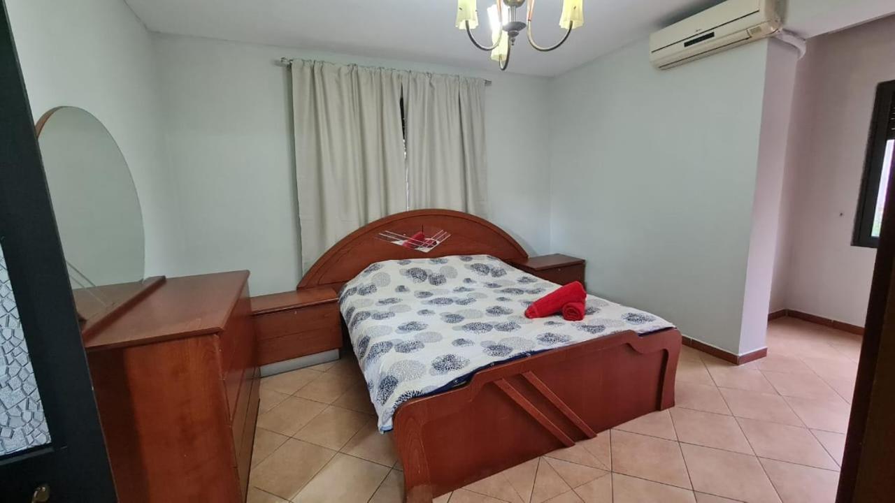 Calmly, Spacious Apartment Next To Usa Embassy Тирана Экстерьер фото
