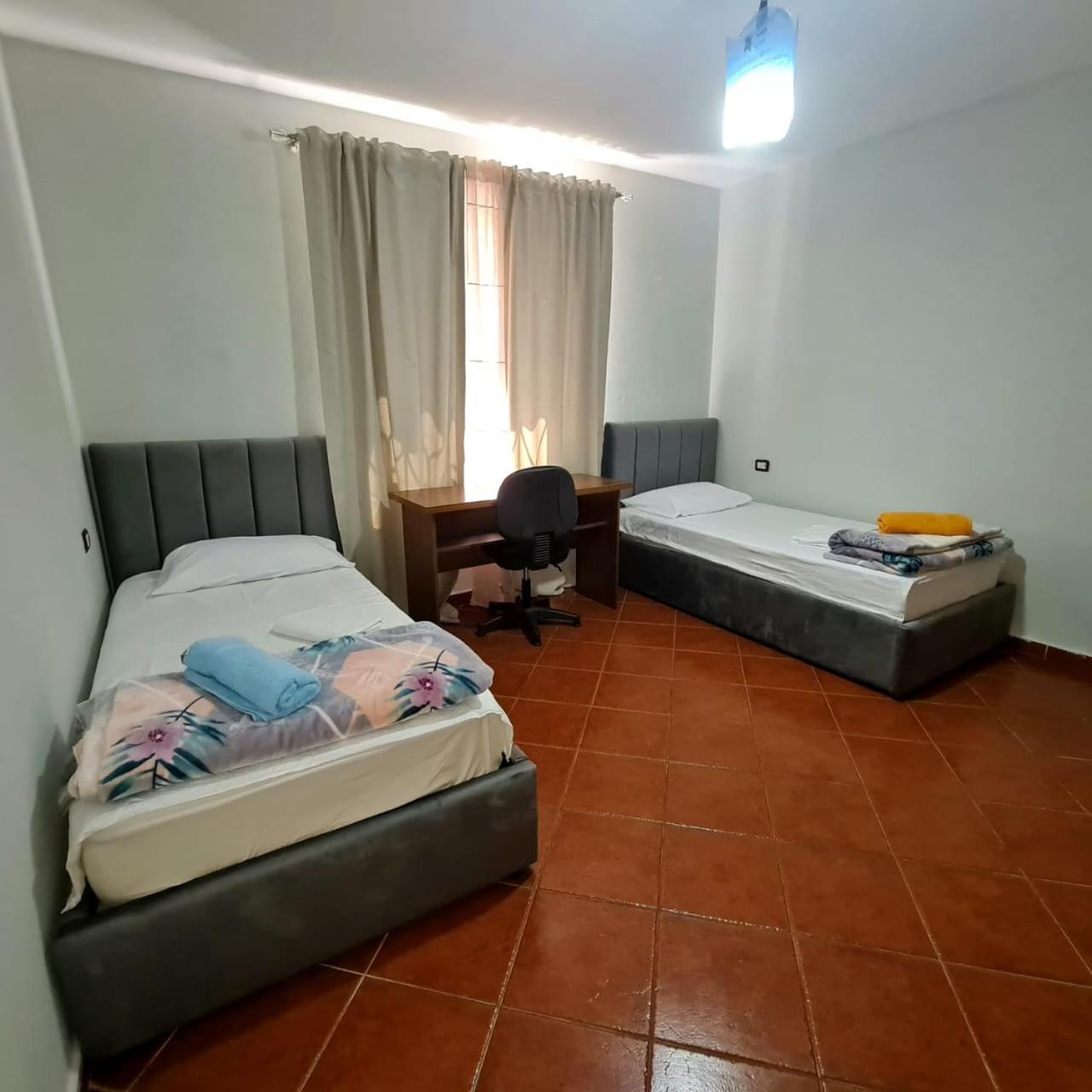 Calmly, Spacious Apartment Next To Usa Embassy Тирана Экстерьер фото